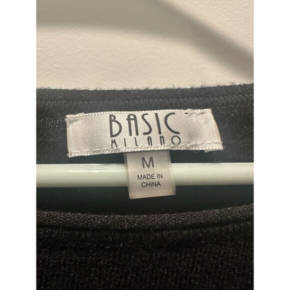 Women's Basic Milano Black Sweater Size Medium Light Weight - Picture 2 of 4